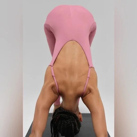 ALO YOGA | ✨NEW✨ Airbrush One And Done Onesie in Pink Wild Rose - Picture 5 of 6